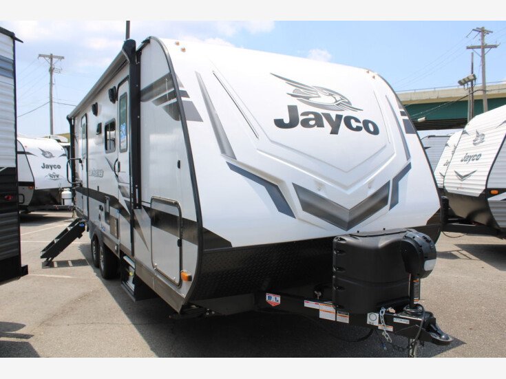Thumbnail Photo undefined for New 2022 JAYCO Jay Feather